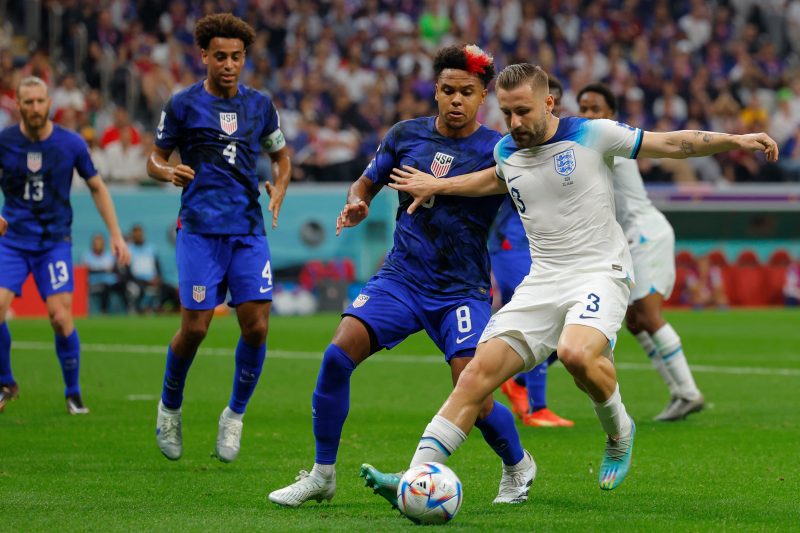 Agora vai? Inglaterra está mais perto de fazer o 'futebol voltar