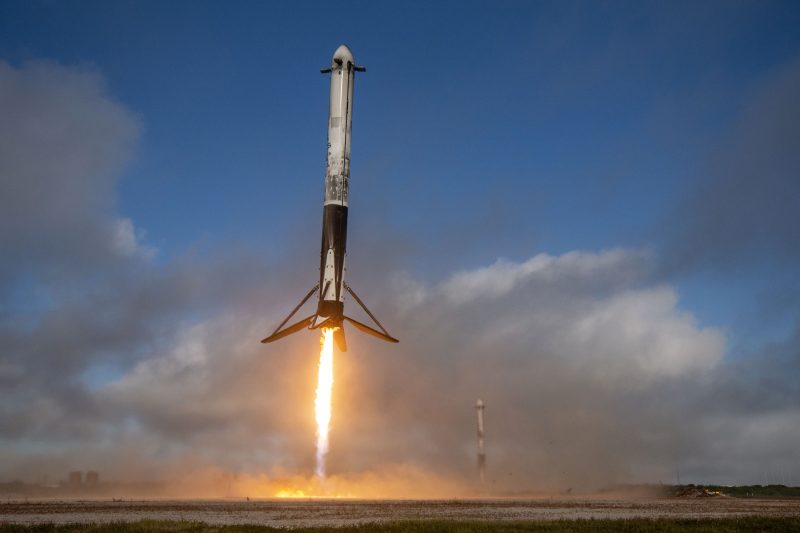 Falcon Heavy transporta o sat&eacute;lite TETRA 1 – Foto: Reprodu&ccedil;&atilde;o/@SpaceX/ND