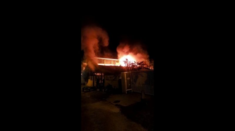 Chamas destroem im&oacute;vel na Servid&atilde;o Jos&eacute; Domingos Ramos – Foto: Divulga&ccedil;&atilde;o/ND