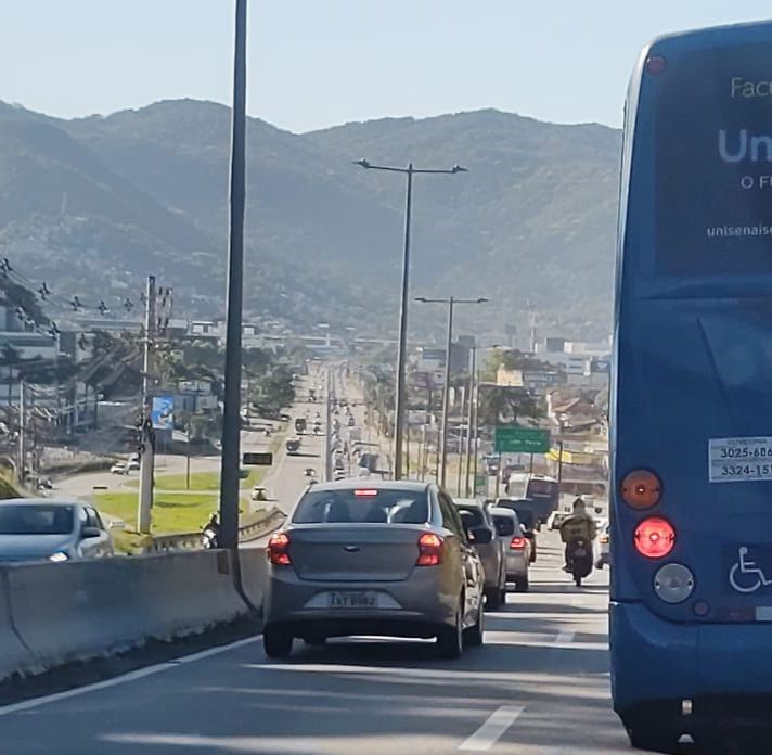 A fila se estendia desde o bairro Cacup&eacute; at&eacute; as proximidades da Avenida da Saudade. – Foto: GMF/Divulga&ccedil;&atilde;o/ND