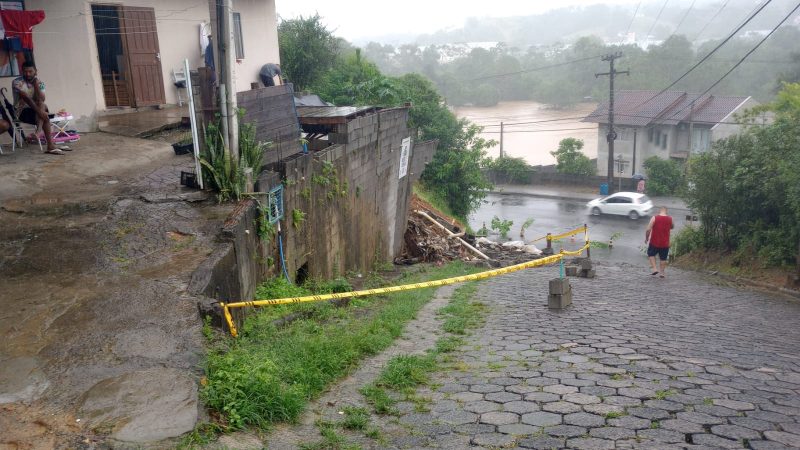Chuvas causam deslizamentos e quedas de barreira – Foto: Defesa Civil/Divulga&ccedil;&atilde;o/ND