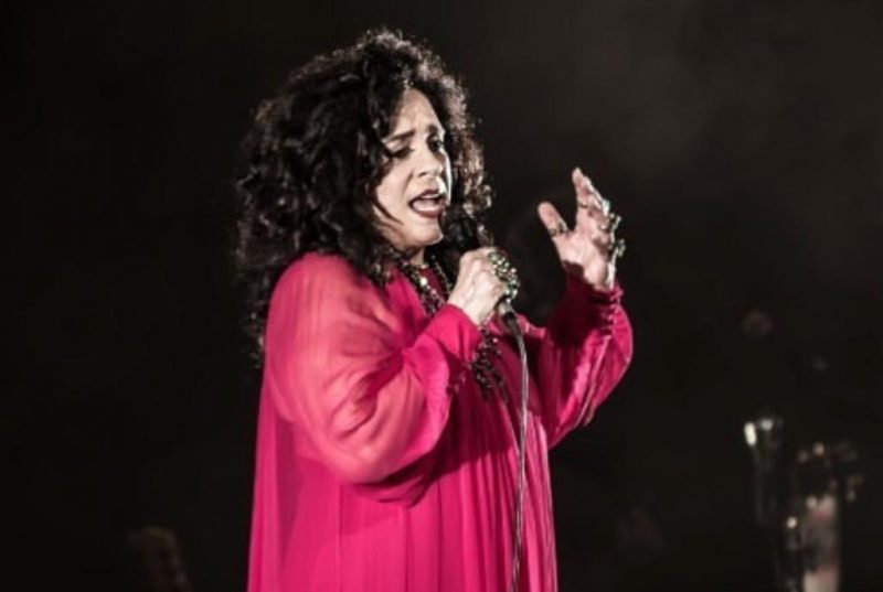 Cantora Gal Costa de apresentou em Florian&oacute;polis em 2019 – Foto: Reprodu&ccedil;&atilde;o/Instagram/@orthproducoes/ND