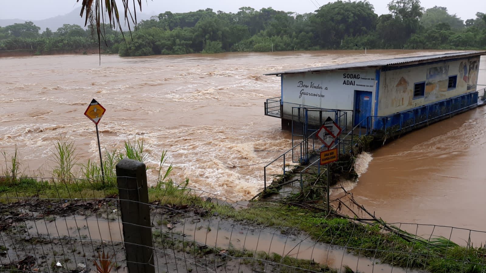 Sc Tem 191 Desabrigados E Desalojados E 2 Cidades Acumulam 203 Mm De Chuva Em 24 Horas 