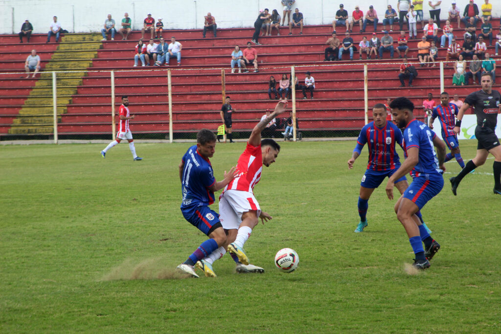 Muitos gols nos jogos de ida das semifinais da Copa SC Sub-11 - Federação  Catarinense de Futebol