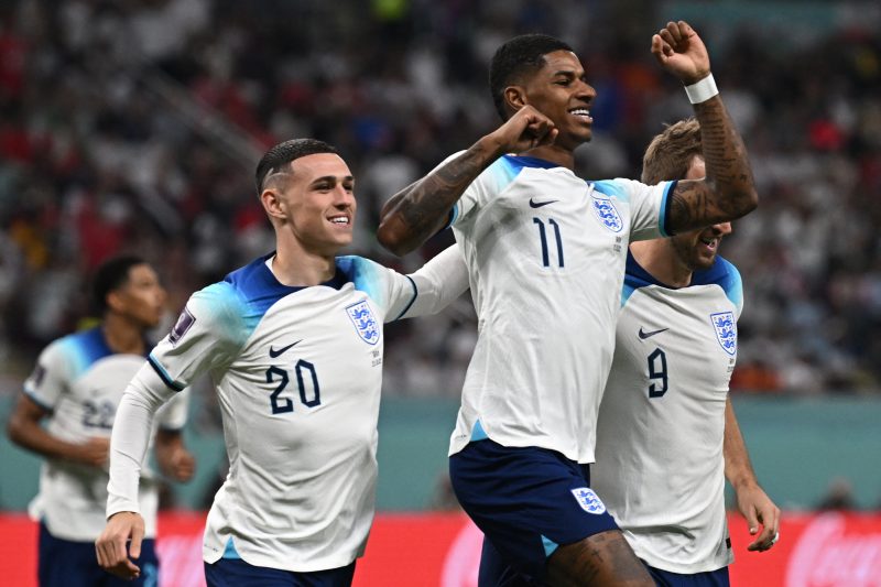 Inglaterra atropela o Irã na estreia da Copa do Mundo 