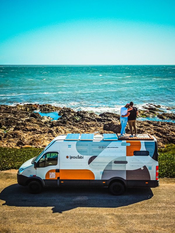 Casal decidiu mudar de vida e dar in&iacute;cio a volta ao mundo – Foto: @leoefabivalle/Reprodu&ccedil;&atilde;o/ND