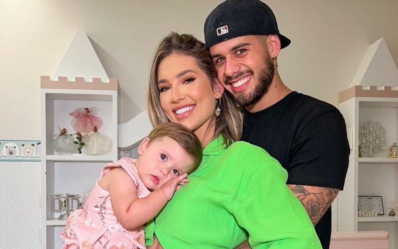 Maria Alice ganhou primeira joia da mam&atilde;e Virg&iacute;nia – Foto: Reprodu&ccedil;&atilde;o