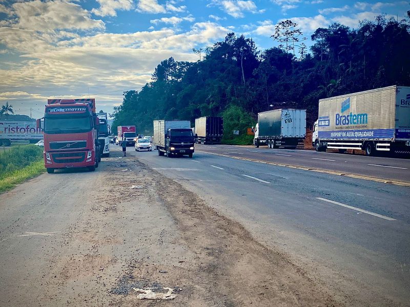 Vale do Itaja&iacute; ainda registra pontos de bloqueios nas rodovias federais – Foto: Mois&eacute;s Stuker/NDTV