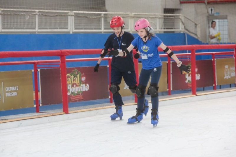 Primeiros inscritos aproveitam a atra&ccedil;&atilde;o. – Foto: Prefeitura de Joinville