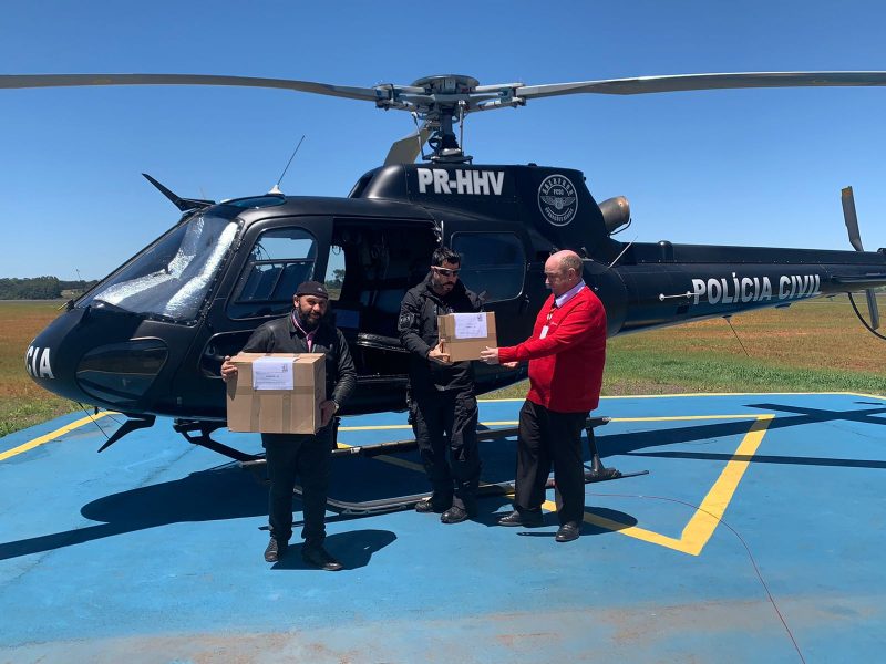 Pol&iacute;cia precisou transportar medicamentos por conta dos bloqueios nas rodovias – Foto: PCSC/Divulga&ccedil;&atilde;o/ND