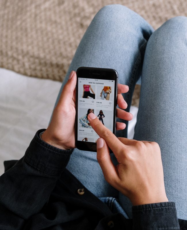 Desconfie das promo&ccedil;&otilde;es cujos pre&ccedil;os sejam muito menores que o valor real do produto. – Foto: Pexels/Divulga&ccedil;&atilde;o/ND