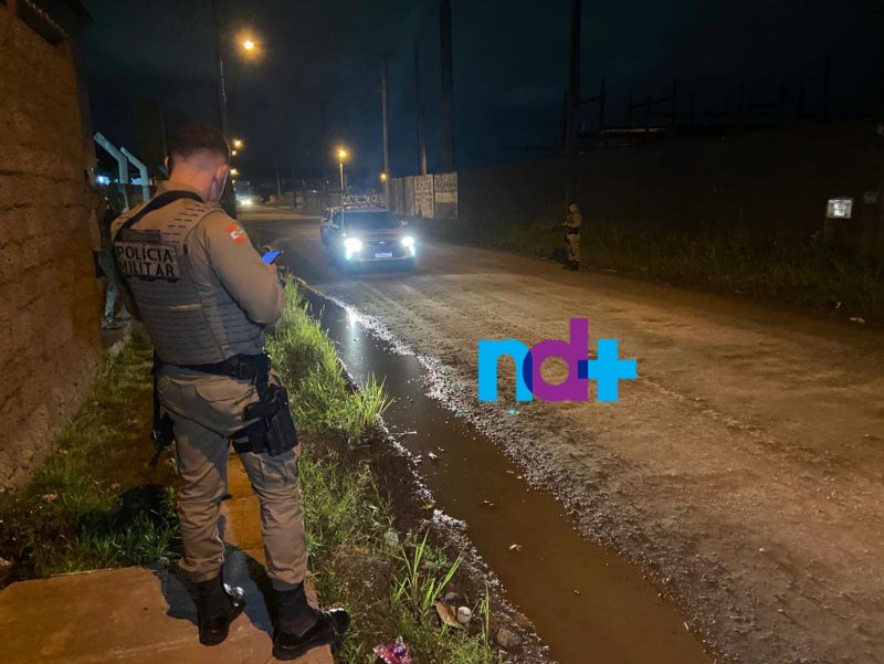 Policiais foram mobilizados para a ocorr&ecirc;ncia. – Foto: Ricardo Alves/NDTV