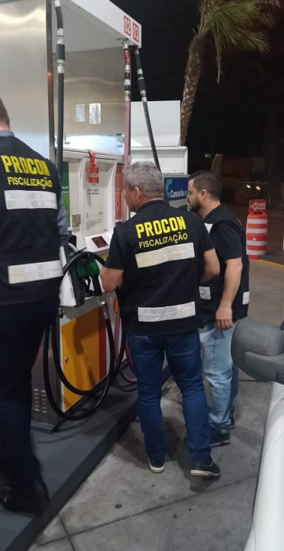 For&ccedil;a tarefa para coibir e fiscalizar a pr&aacute;tica de pre&ccedil;os abusivos na venda de combust&iacute;veis. – Foto: PMF/Divulga&ccedil;&atilde;o/ND