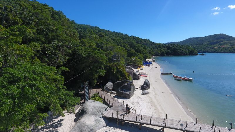 Praia da Ilha de Porto Belo  – Foto: Fundação Municipal de Turismo de Porto Belo/Divulgação