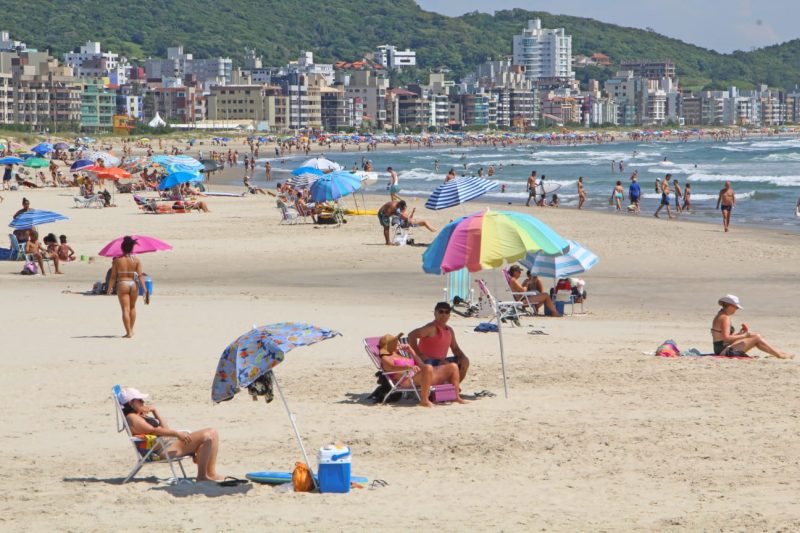 Praia do Mar Grosso é a mais conhecida de Laguna