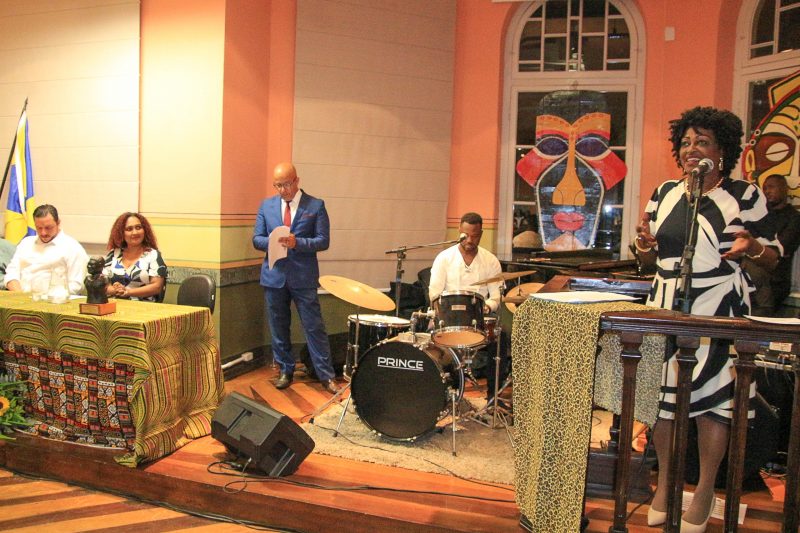 Entrega do pr&ecirc;mio aconteceu na noite de domingo (20), no Museu Hist&oacute;rico de Itaja&iacute; – Foto: Marcos Porto/Prefeitura de Itaja&iacute;/Divulga&ccedil;&atilde;o/ND