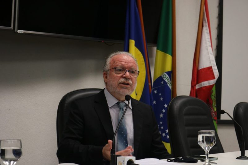 Reitor da Ufsc, Irineu Manoel de Souza – Foto: Apufsc