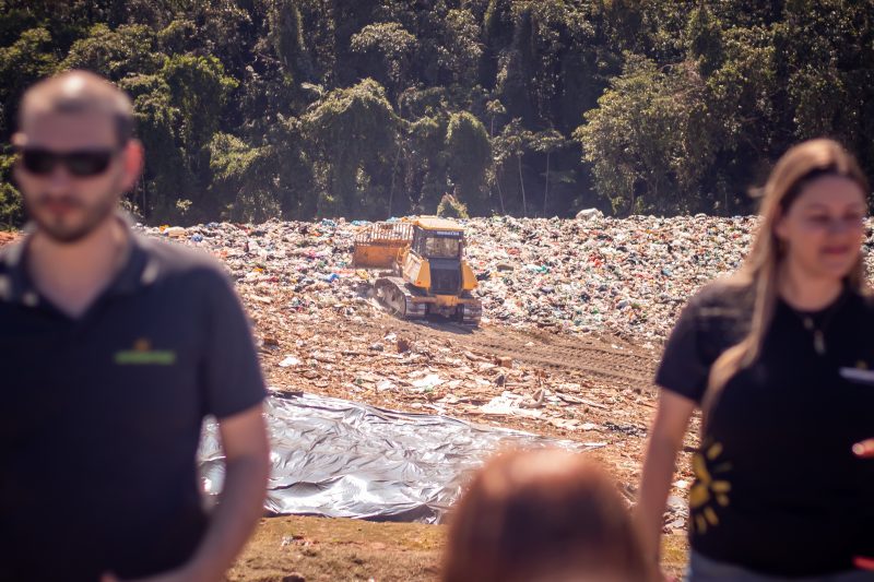 Aterro de Joinville foi um dos locais onde a&ccedil;&atilde;o fez parte da Semana Lixo Zero – Foto: Divulga&ccedil;&atilde;o/Gabriel Bazt