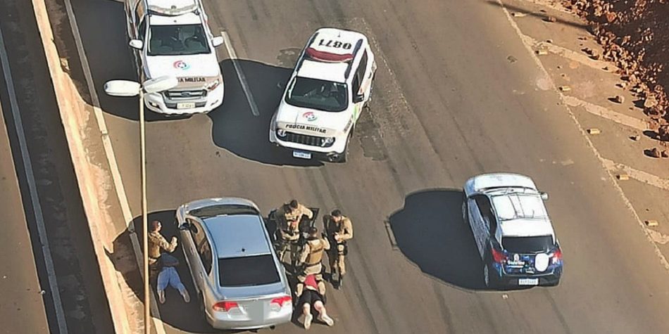 A Fugitive From Justice Is Caught And Arrested On A Highway In South   Saer Divulgacao1 950x475 