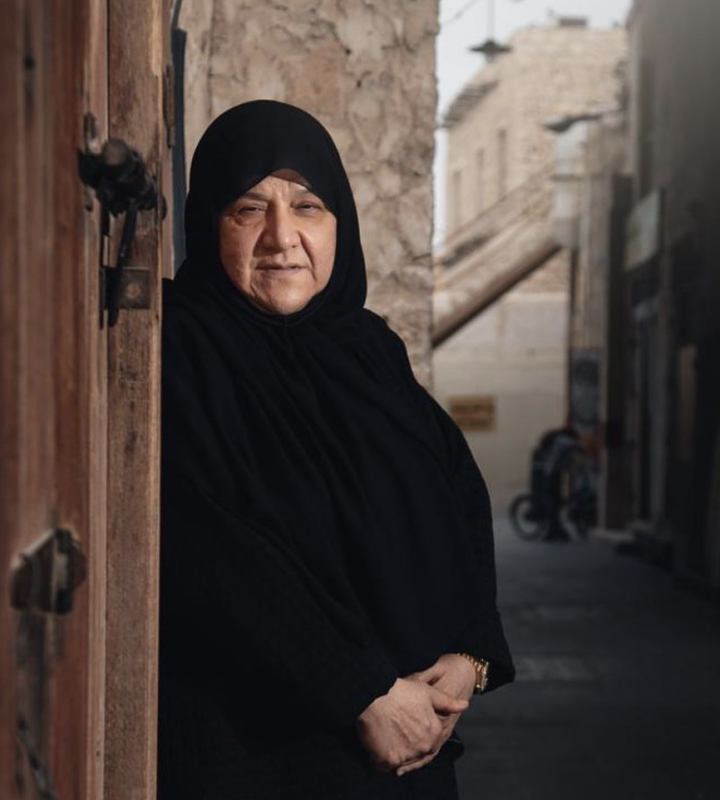 Al-Qassabi ganhou v&aacute;rios pr&ecirc;mios, tanto local quanto internacionalmente – Foto: Instagram @shay_alshomous/Reprodu&ccedil;&atilde;o/ND