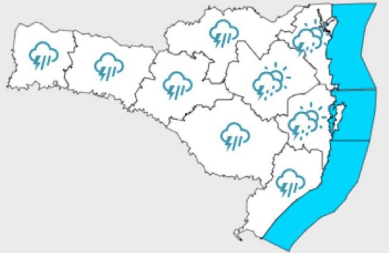 A ter&ccedil;a (22) ser&aacute; de tempo inst&aacute;vel e forma&ccedil;&atilde;o de uma frente fria que atua por Santa Catarina – Foto: Defesa Civil SC