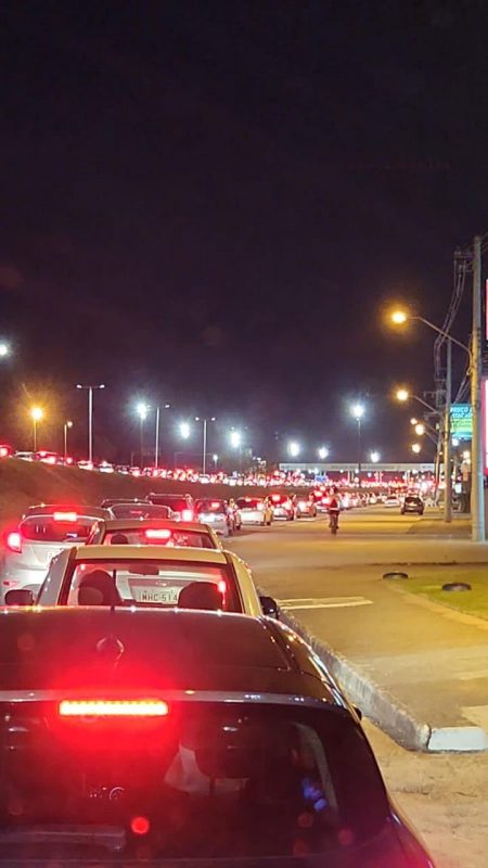 Acidente causou filas na regi&atilde;o – Foto: @RicardoPastrana/GMF/Divulga&ccedil;&atilde;o ND