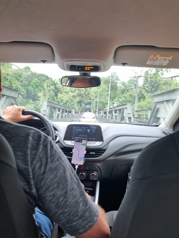 Daniela e outras duas pessoas resolveram pegar Uber para tentar chegar em casa – Foto: Arquivo pessoal/Daniela Mattiello/ND