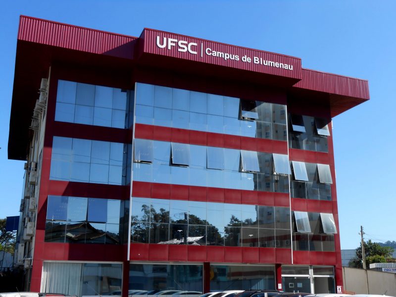 Curso gratuito de qualificação para alunos do ensino médio será realizado em setembro no campus da UFSC (Universidade Federal de Santa Catarina) em Blumenau 