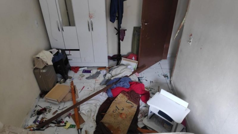 After the woman discovered the betrayal and confronted her boyfriend, the man destroyed the victim's house and attacked her - Photo: PM/Disclosure
