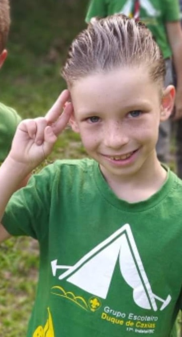 Morte de menino de 8 anos ap&oacute;s ser atropelado por caminh&atilde;o em Indaial gera como&ccedil;&atilde;o na cidade – Foto: Reprodu&ccedil;&atilde;o/ND