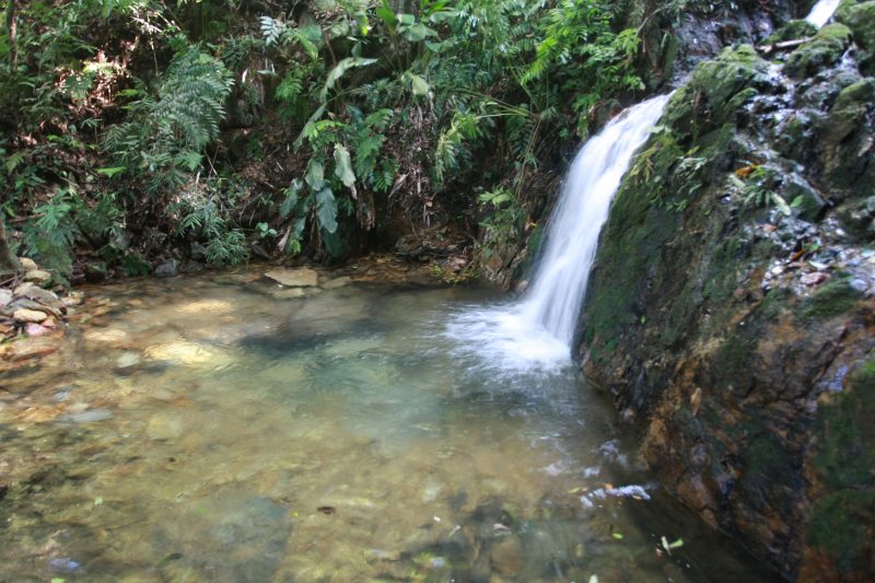 Cachoeira da Praia Vermelha – Foto: Turismo Penha/Divulga&ccedil;&atilde;o/ND