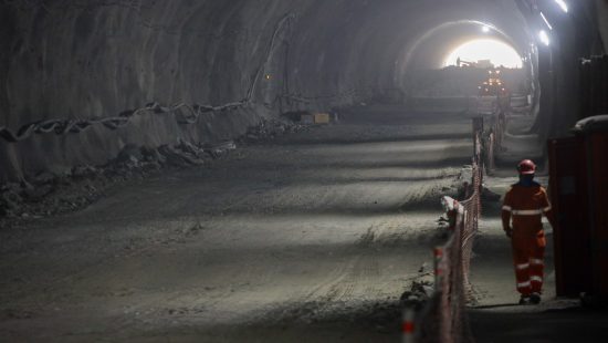 BR-280 tem primeiro trecho inaugurado em dia de visita de ministro a túnel  de mil metros em SC