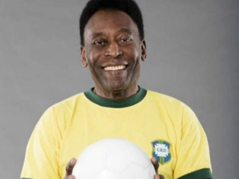 Pelé também brilhou pela Seleção Brasileira contra o Uruguai