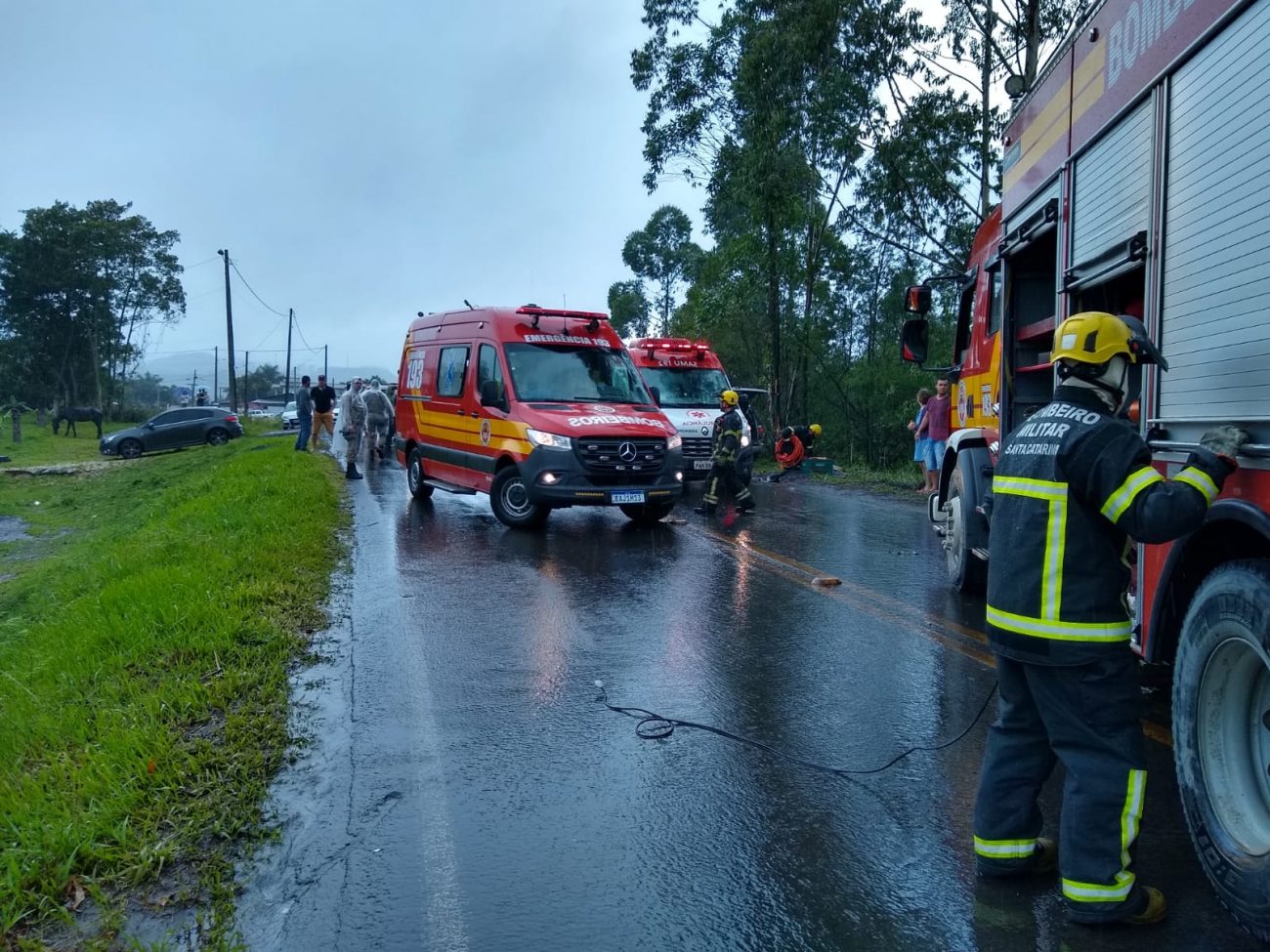 Acidente aconteceu neste domingo (18), em Siderópolis  - CBMSC/Divulgação/ND