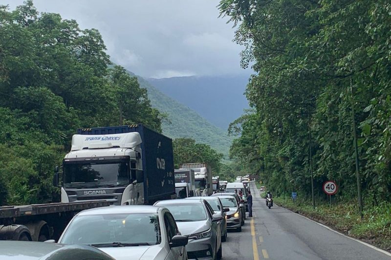 Acidente interdita parcialmente a Serra Dona Francisca – Foto: Edson Goia/Arquivo pessoal