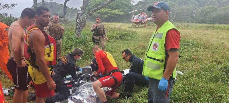 Jovem sofre parada cardíaca após afogamento em trecho sem salva-vidas da  Praia Brava