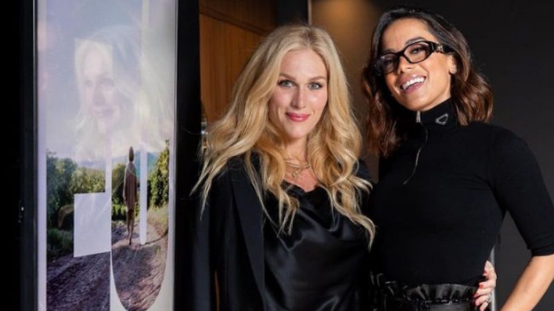 As duas est&atilde;o por tr&aacute;s do document&aacute;rio “Eu”. Ludmilla Dayer como autora e protagonista, enquanto Anitta trabalhou na produ&ccedil;&atilde;o. A obra tratar da jornada da atriz em sua luta contra a doen&ccedil;a – Foto: Reprodu&ccedil;&atilde;o