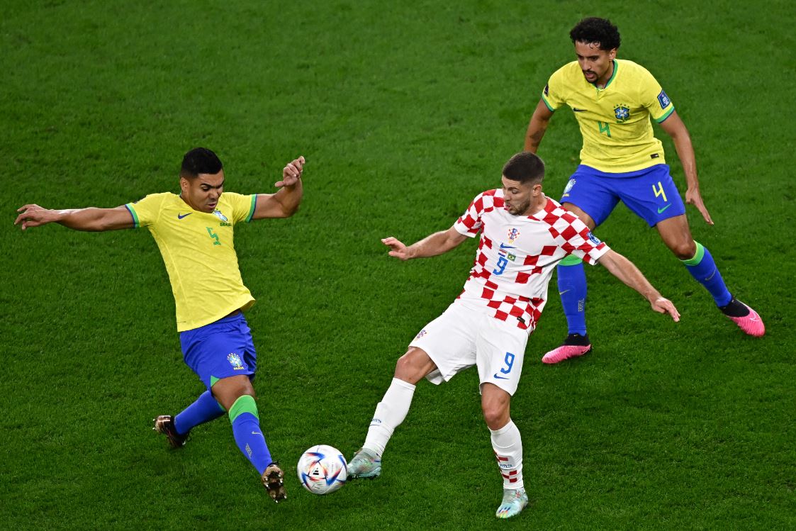 Brasil joga mal, perde nos pênaltis para a Croácia e está fora da Copa do  Mundo