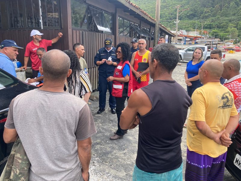 Secret&aacute;ria de Assist&ecirc;ncia Social de Florian&oacute;polis prestou apoio &agrave;s v&iacute;timas – Foto: Osvaldo Sagaz/NDTV