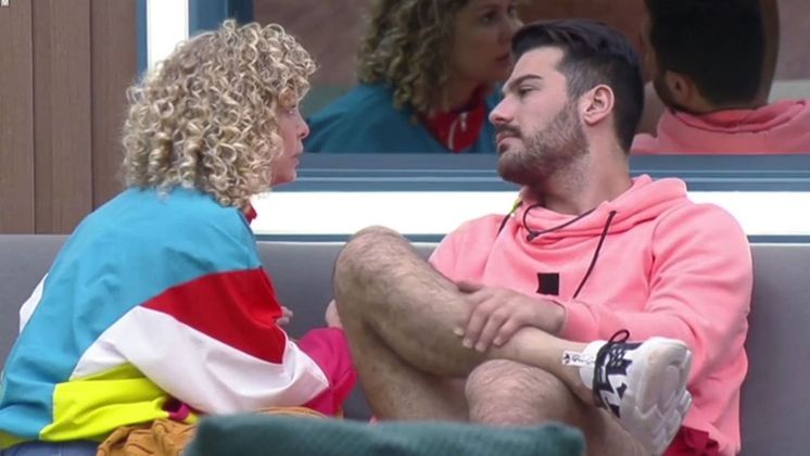 Apesar das in&uacute;meras brigas, trajet&oacute;ria de Babi em A Fazenda tamb&eacute;m foi marcada por fortes alian&ccedil;as – Foto: Reprodu&ccedil;&atilde;o/R7