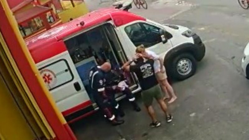 Beb&ecirc; engasgado &eacute; salvo por socorrista de Itaja&iacute;: ‘foi o 2&ordm; nascimento da minha filha’ – Foto: Samu/Divulga&ccedil;&atilde;o/ND