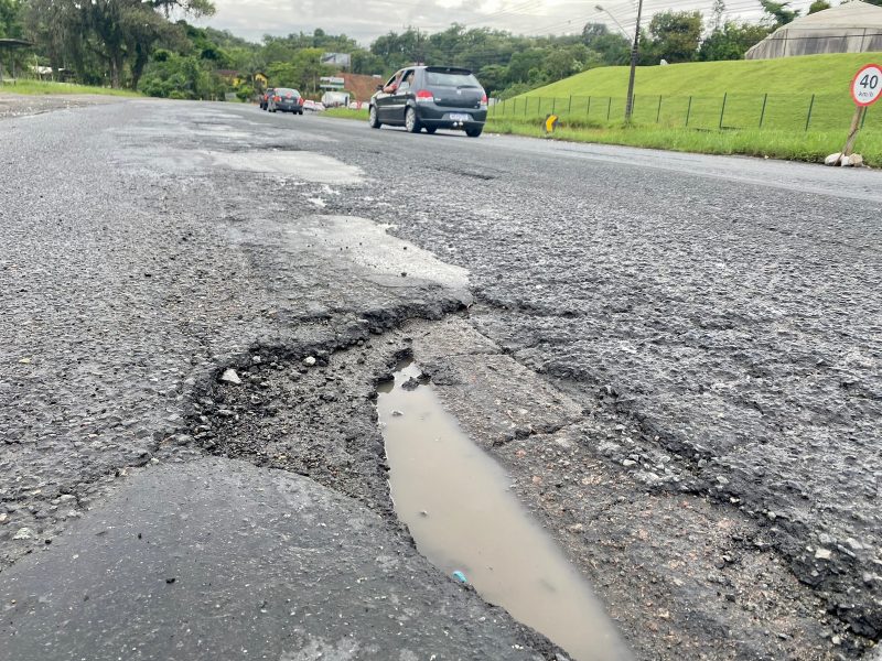 Situa&ccedil;&atilde;o das estradas de SC foi analisa em estudo da CNT – Foto: Mois&eacute;s Stuker/NDTV