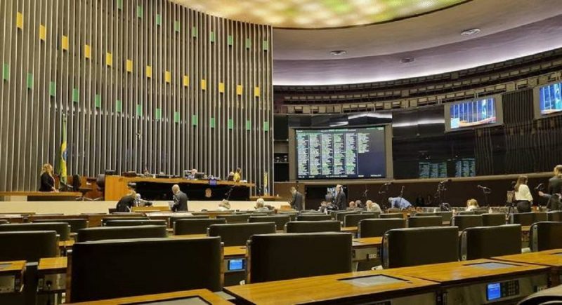 Vota&ccedil;&atilde;o da PEC da Transi&ccedil;&atilde;o foi adiada para a pr&oacute;xima ter&ccedil;a (20) na C&acirc;mara dos Deputados – Foto: Camila Costa /R7