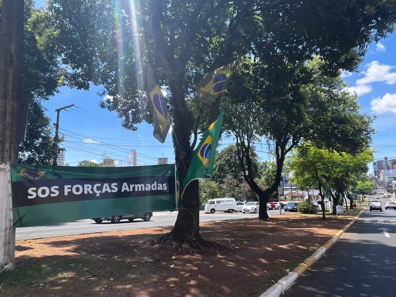 Às vésperas da posse de Lula, apoiadores de Bolsonaro desmontam acampamento  em Chapecó | ND Mais