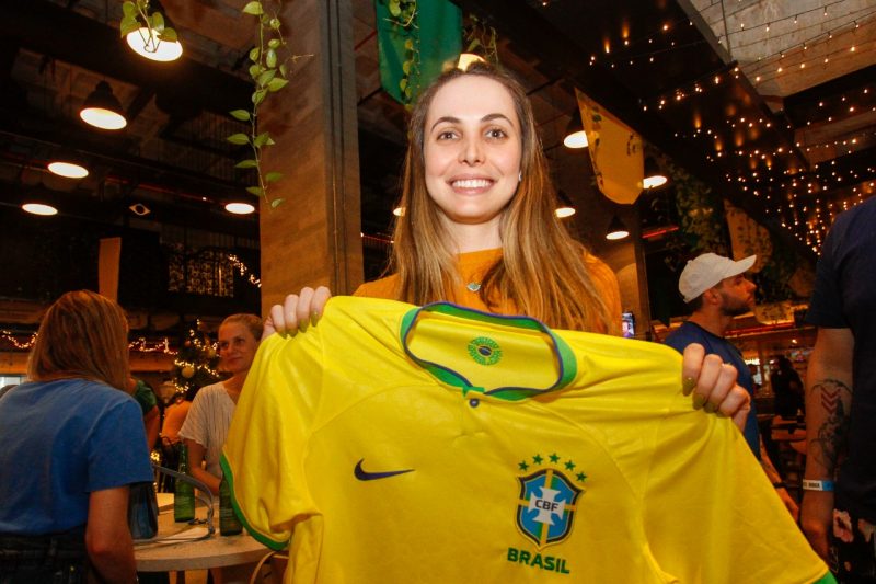 Christiane ficou triste com a elimina&ccedil;&atilde;o e feliz com seu presente conquistado em sorteio – Foto: Leo Munhoz/ND