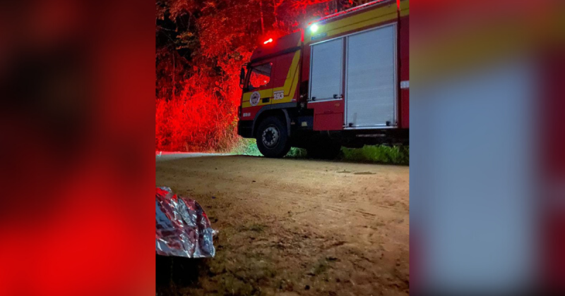 Corpo em avan&ccedil;ado estado de decomposi&ccedil;&atilde;o &eacute; encontrado &agrave;s margens de rio em Orleans – Foto: CBM/Divulga&ccedil;&atilde;o/ND