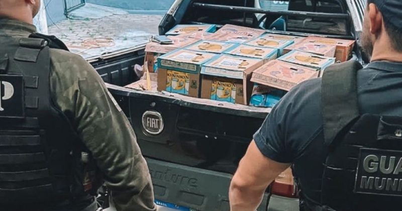 Mais de 500 caixas de leite foram roubadas &agrave; m&atilde;o armada – Foto: GMBC/Divulga&ccedil;&atilde;o