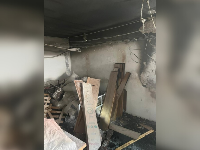 Inc&ecirc;ndio atinge dep&oacute;sito de hotel em Crici&uacute;ma – Foto: Corpo de Bombeiros/Divulga&ccedil;&atilde;o/ND