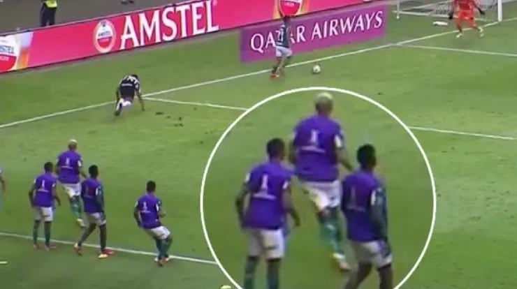 Deyverson invadiu o gramado em semifinal da Libertadores – Foto: Conmebol TV/Reprodu&ccedil;&atilde;o/ND