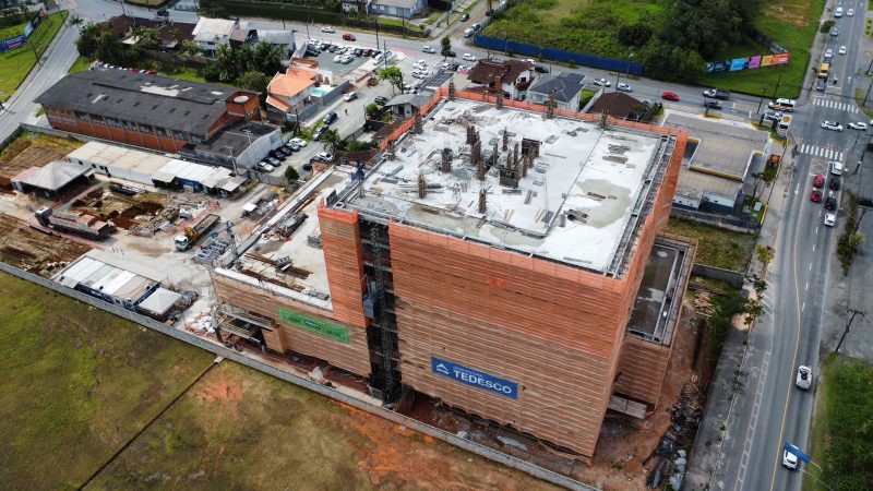 Construção vai abrigar a nova sede administrativa da Unimed SC